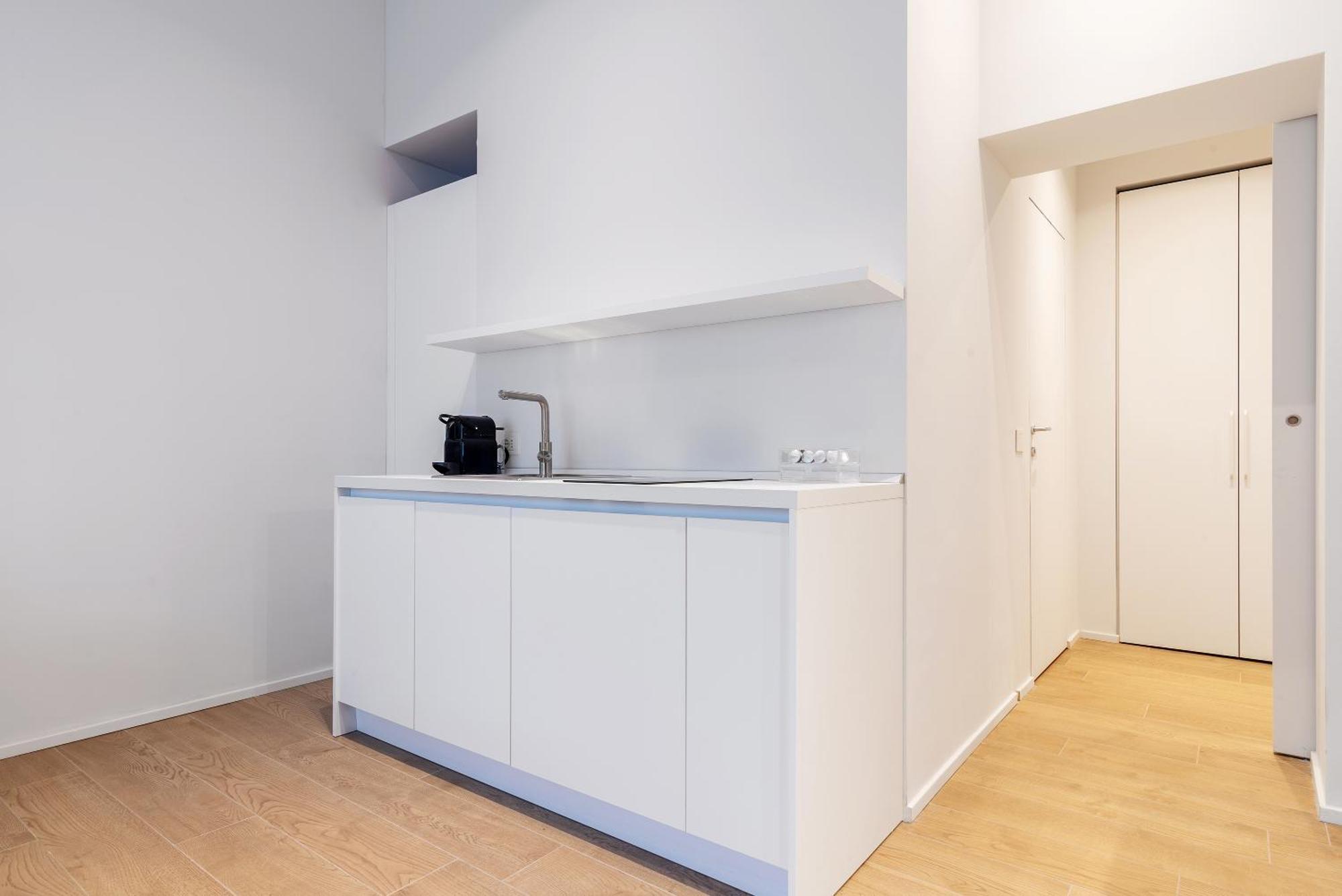 Easyhomes-City Centre Suites Milano Ngoại thất bức ảnh