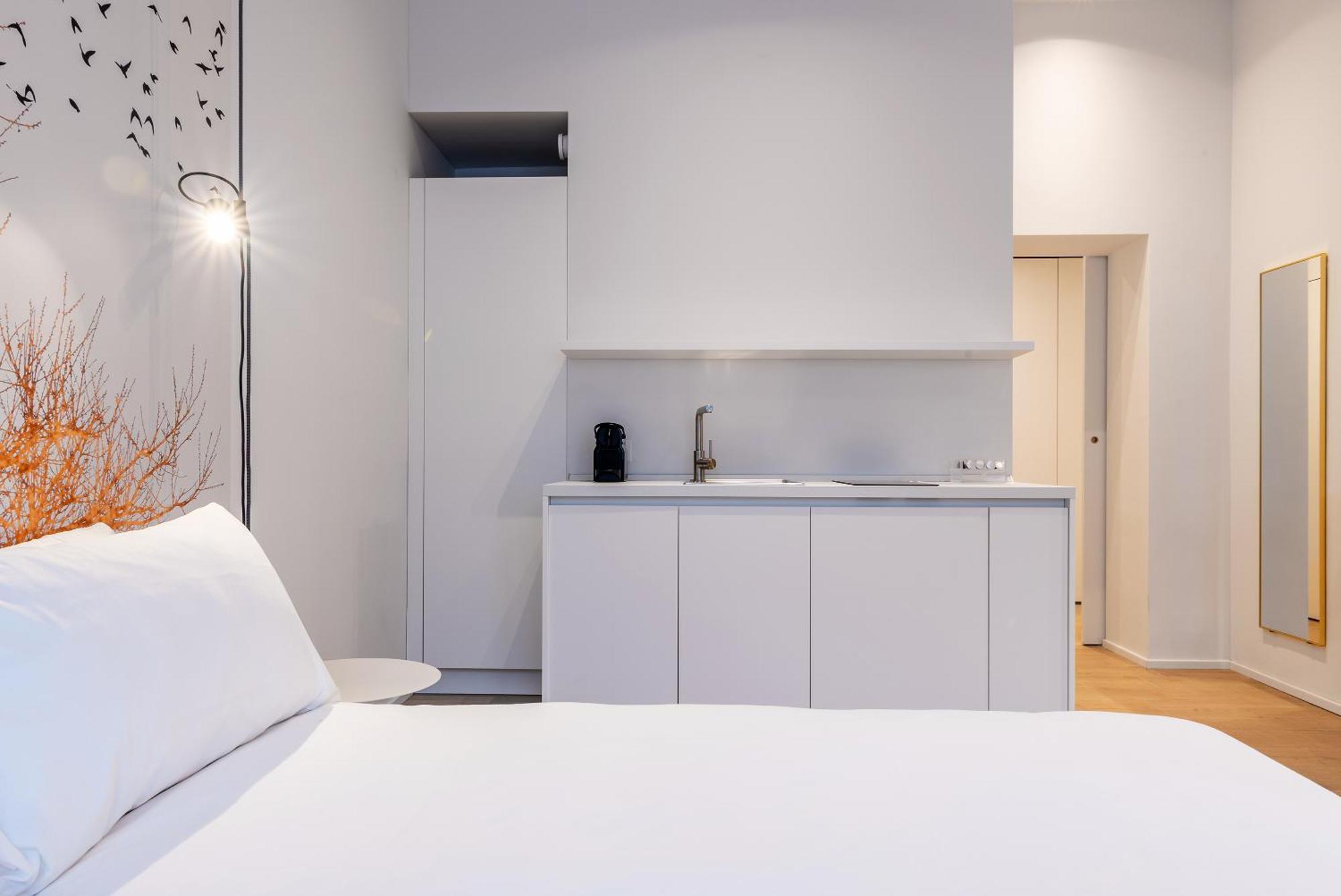 Easyhomes-City Centre Suites Milano Ngoại thất bức ảnh